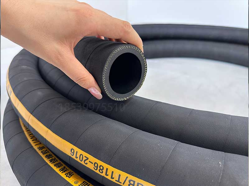 夾布膠管總成扣壓注意事項(xiàng)，不漏油關(guān)鍵！